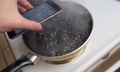 iPhoneKola