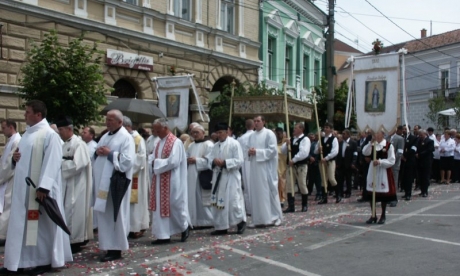 Kerüld autóval a központot. Fotó: archív UrnapiBucsu