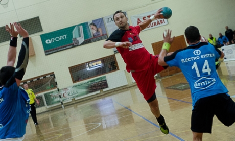 Lazo Majnov hat gólt szórt. szkc, kézilabda, majnov