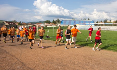 szaladás, stadion, salakpálya