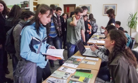 Itthon_Ifjusag/kalauz0425