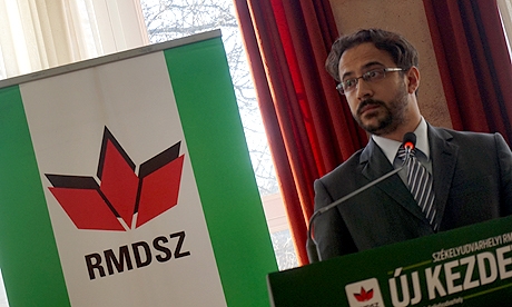 Ardmsztisztujitas003
