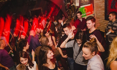 Indul a party-vonat, fotó: Csedő Attila/archív mekka