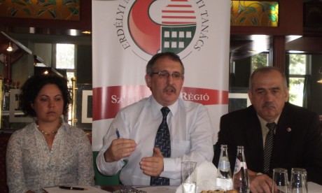 jakabos_janka_toro_t._tibor_laszlo_janos1-emnt jakabos_janka_toro_t._tibor_laszlo_janos1-emnt