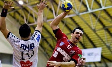 Rezgett a léc, de nem esett hasra az SzKC Rezgett a léc, de nem esett hasra az SzKC