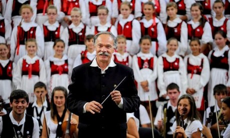 Itthon_Muvelodes/filharmonia1412