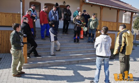 2011_Egyeb/0312_erdely_mentocsoport