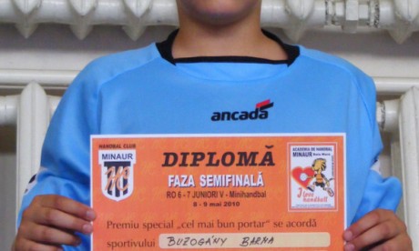 Buzogany_Barna