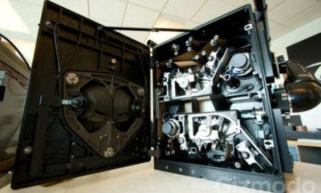 A ket 3D-s IMAX kamera egyike
