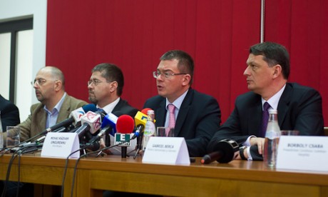 Itthon_Kozelet/ungureanu0402