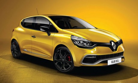 Néhány újítással igazából meggyalázza a tradíciót a Renault új kisautója Renault Clio R. S. 2013