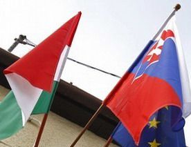 szlovak_magyar_zaszlok szlovak_magyar_zaszlok